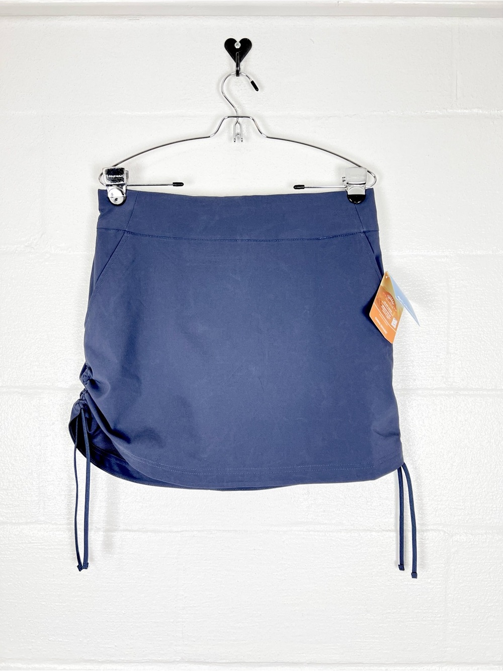 NWT Columbia Women's All Seasons Ruched Skort Medium‎ Dark Blue